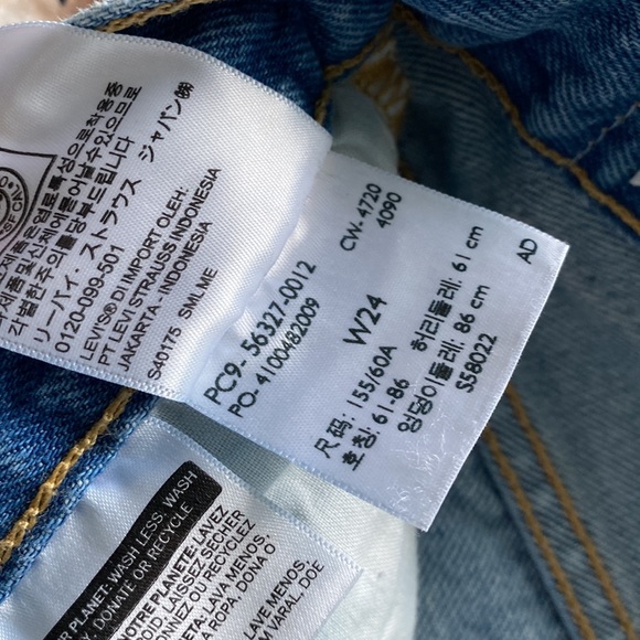 Levi’s 501 Shorts - Picture 4 of 4